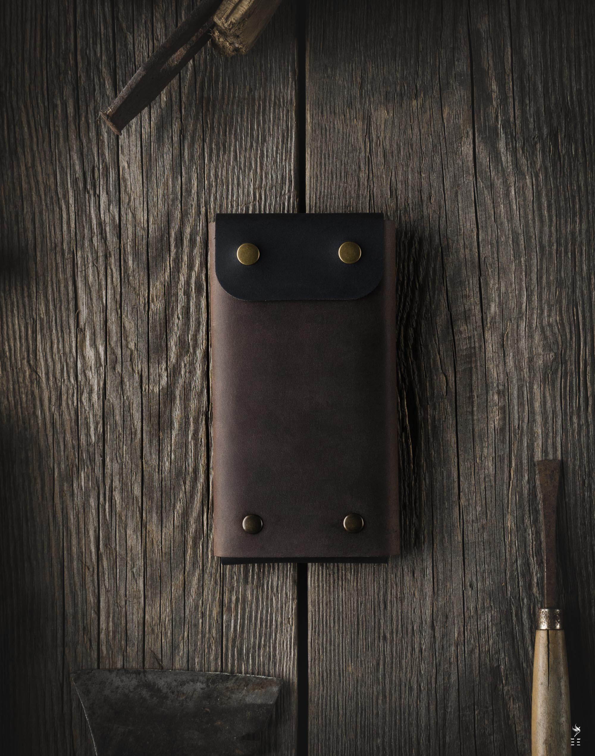 ÉTUI iPHONE/PORTEFEUILLE EN CUIR BOIS SAUVAGE