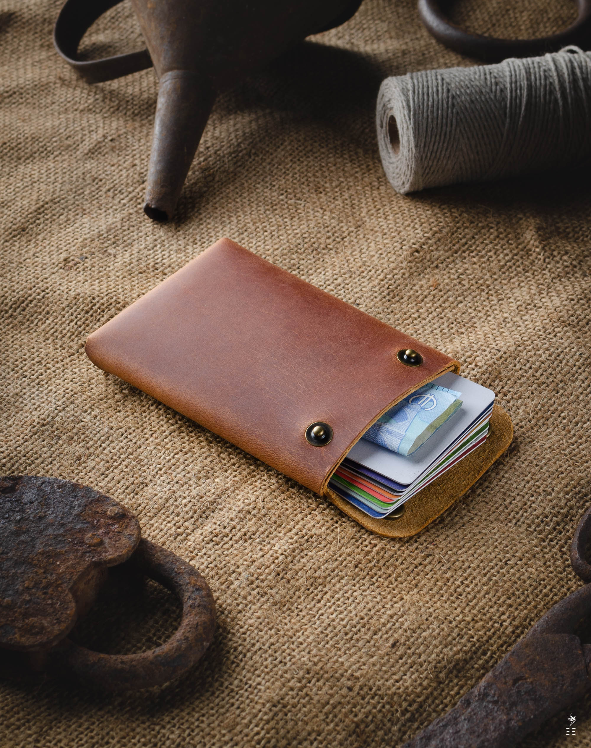 PORTEFEUILLE EN CUIR PORTE-CARTES MARRON CLASSIQUE